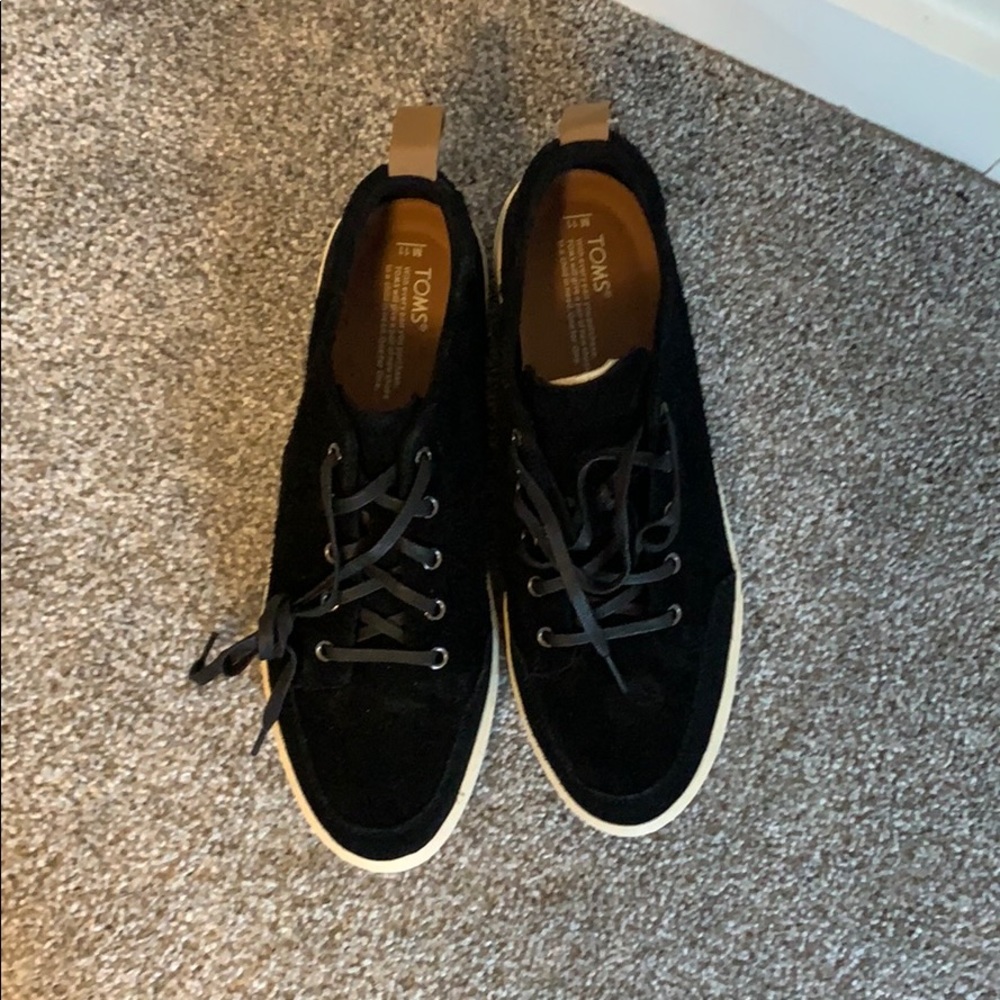 Men’s Toms Black Suede Sneaker